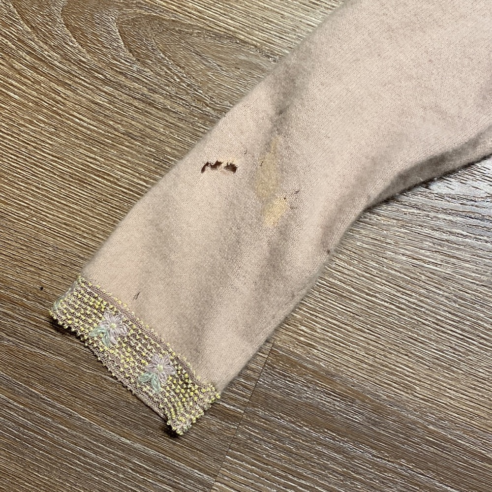Moschino Wool Cardigan❤️ - Picture 8 of 17
